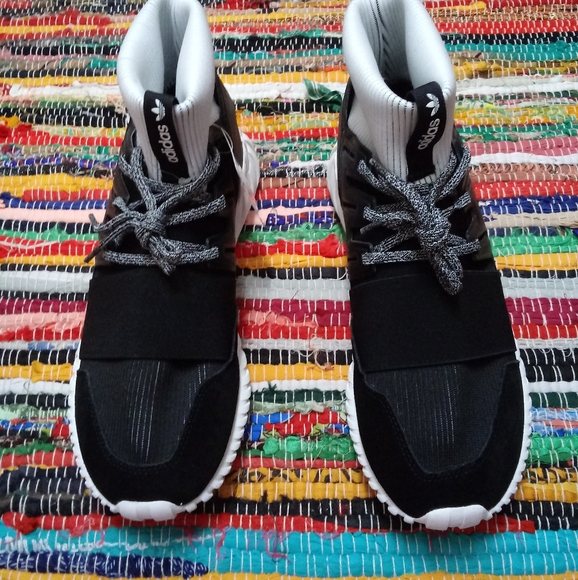 ADIDAS TUBULAR DOOM PRIMEKNIT - Picture 2 of 7
